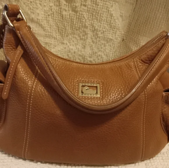 Dooney and Bourke bag. - Picture 1 of 6
